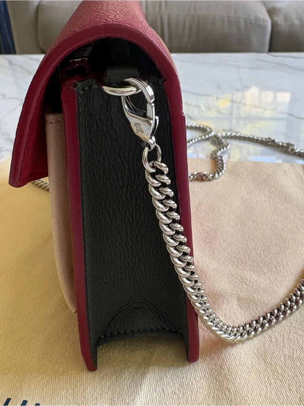 Louis Vuitton Mylockme Chain Pochette - Picture 5 of 11